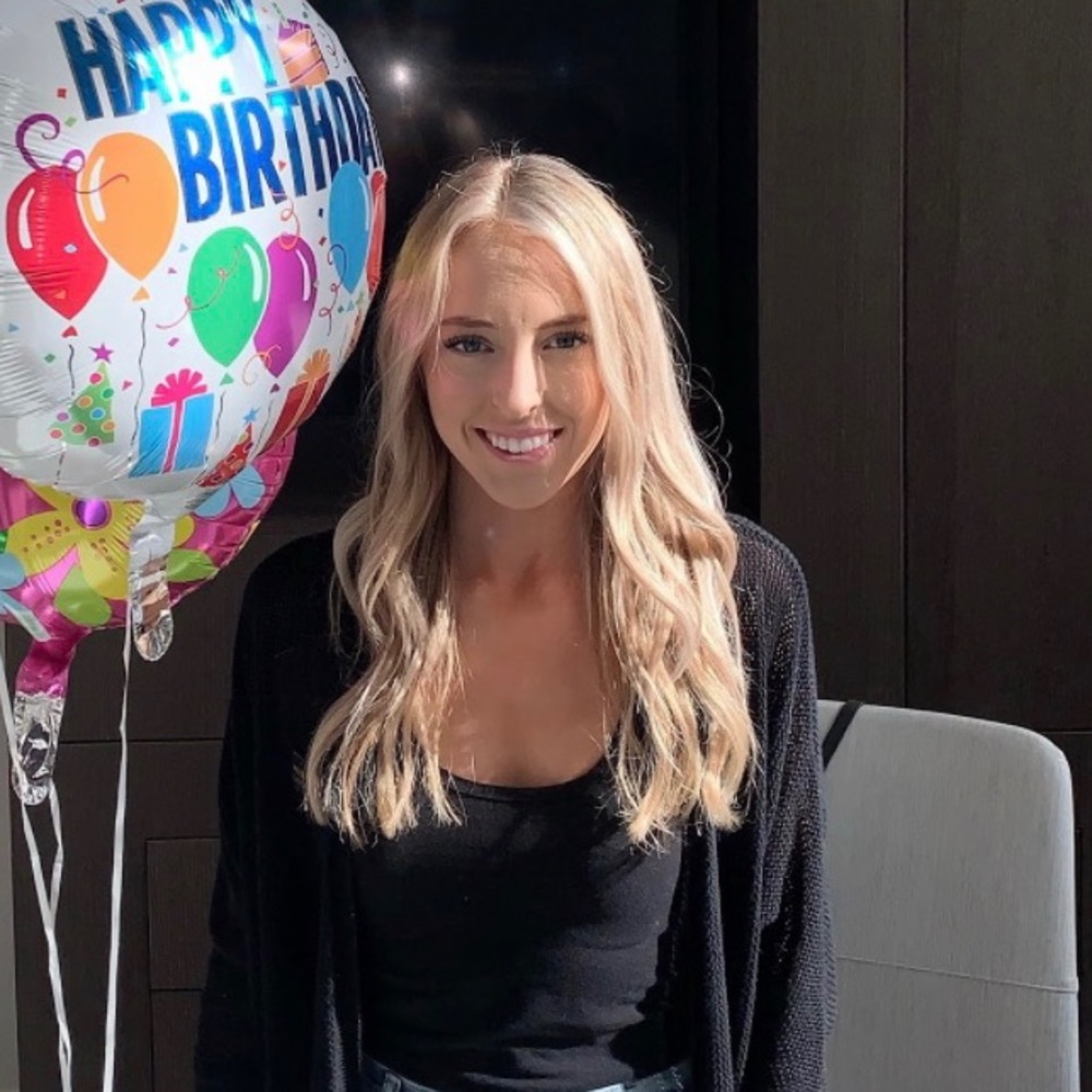 Meet your Posher, Kelsey